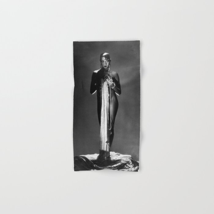 Beautiful Josephine Baker in statuesque silhouette Paris nude portrait