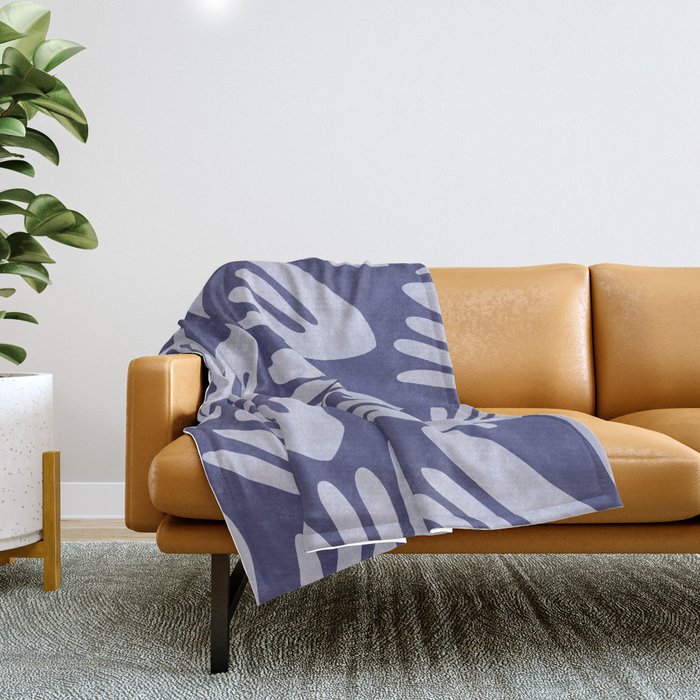 Big Cutouts Papier Découpé Abstract Pattern in Purple Periwinkle and Lavender Throw Blanket