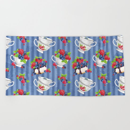 Berries Pattern 06 Beach Towel