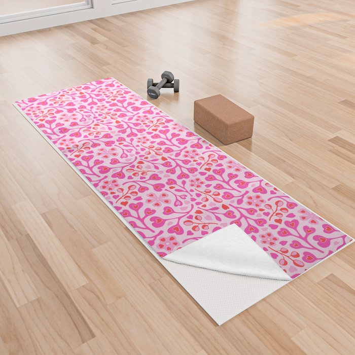 WITH LOVE FLORAL HEARTS AND LOVE PATTERN Yoga Towel
