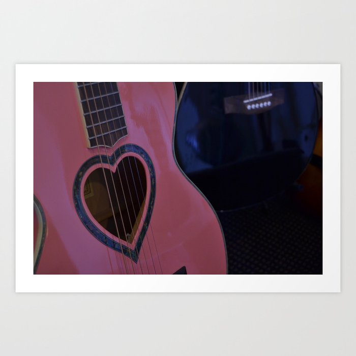 Jj heart on sale pink guitar