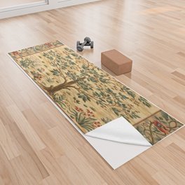 William Morris floral design Yoga Towel