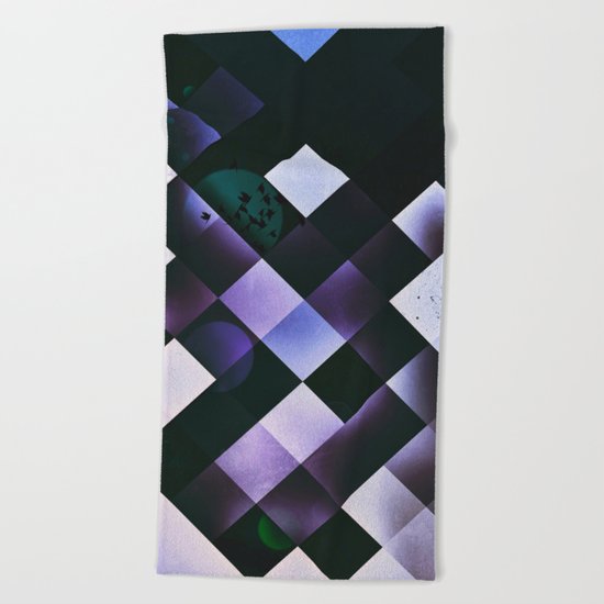 tyle nyte Beach Towel