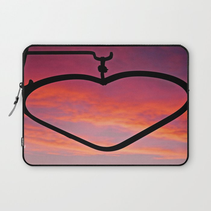 Love Sunset Laptop Sleeve