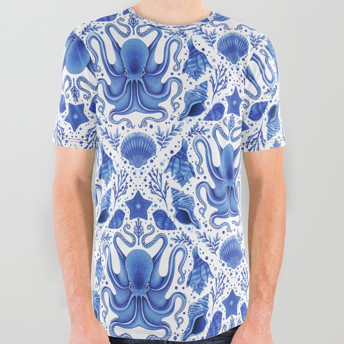 Octopus, Seashells and Starfish All Over Graphic Tee
