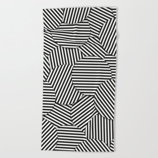 Striped Disc Pattern - Black and White Beach Towel