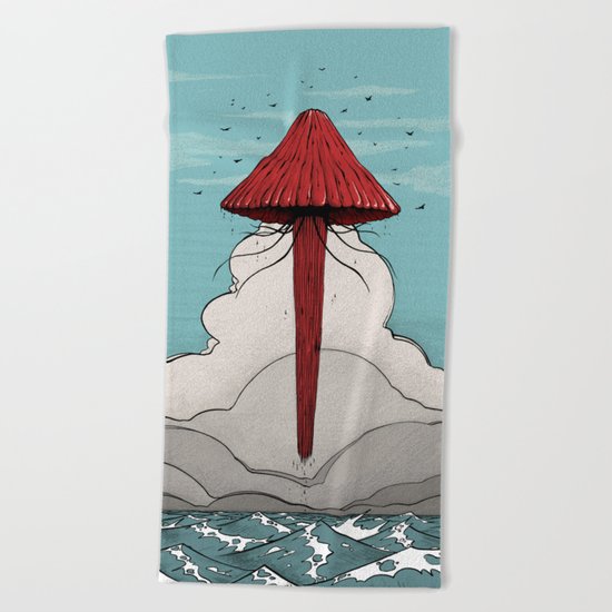 Méduse volante #5 Beach Towel