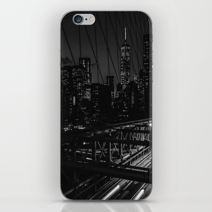 Brooklyn Bridge and Manhattan skyline at night in New York City black and white iPhone Skin