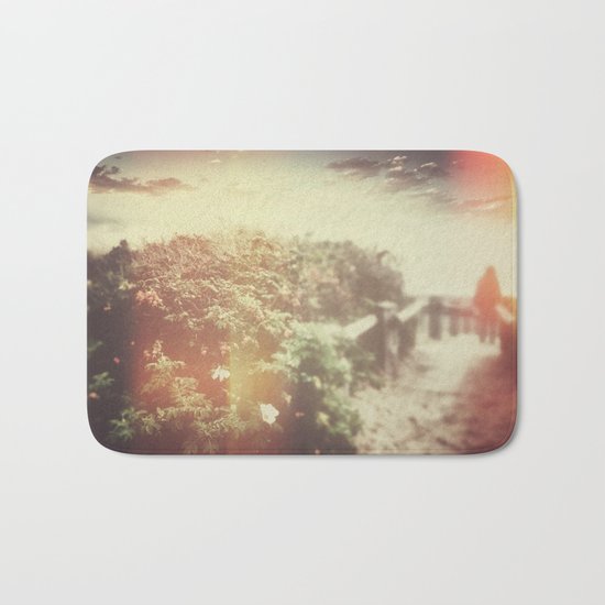 ROSE HIP REVERIE (Retro) Bath Mat