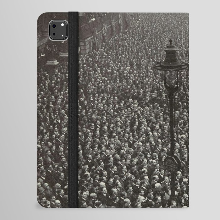 1919 Two-Minutes of Silence, Armistice Day, End of WWI, London, England ceremony black and white photograph, photography, photographs iPad Folio Case