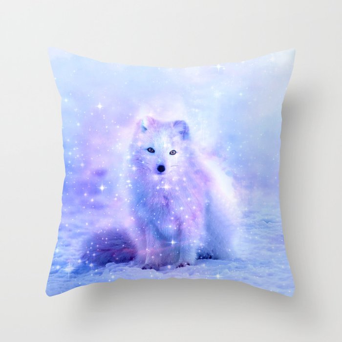 Arctic iceland fox Throw Pillow