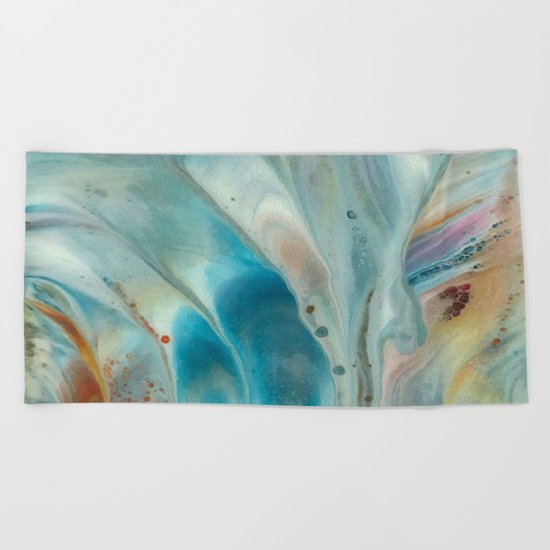 Pearl abstraction Beach Towel