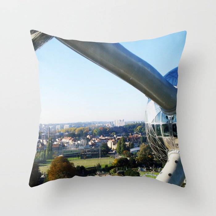 Belgium - Atomium Throw Pillow