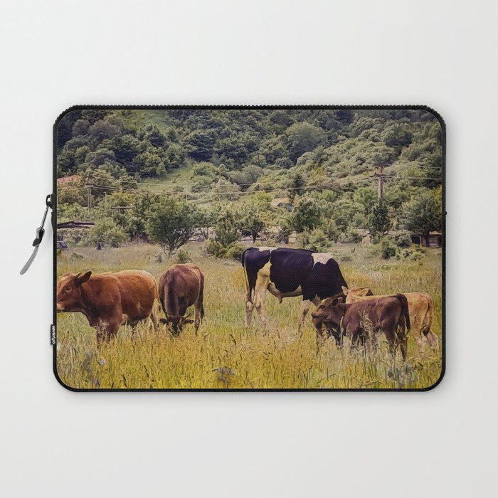 Vintage cottagecore cow pasture in the mountains Laptop Sleeve
