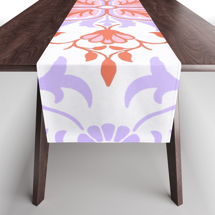 Vine 5 Table Runner