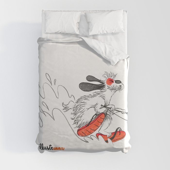 Lillo does waterskiing Duvet Cover