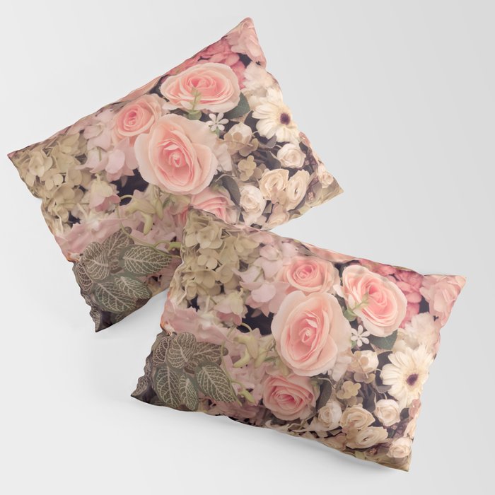 Wall flowers retro texture - Vintage Effect filter Pillow Sham