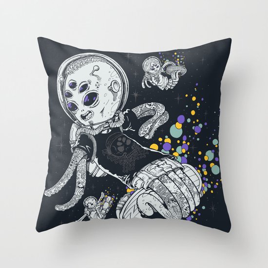 SKATE INVADERS Throw Pillow