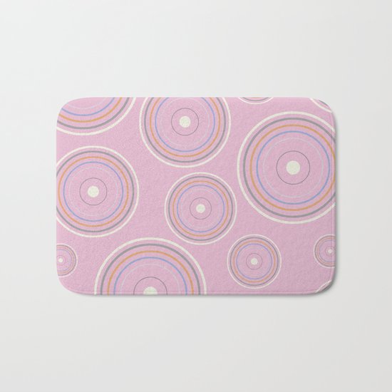 CONCENTRIC CIRCLES IN PINK (abstract pattern) Bath Mat