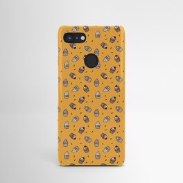 Cozy cupcake pattern design on yellow Android Case