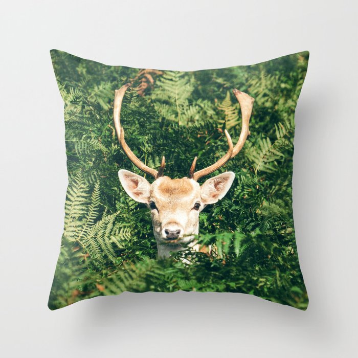 deer cerf 4 Throw Pillow