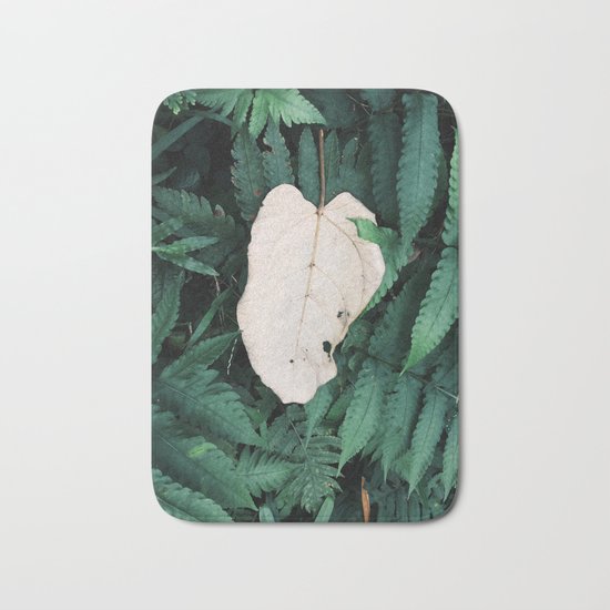 Nature Walk 001 - White Leaf Bath Mat