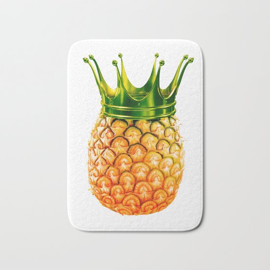 Pineapple? kingapple! Bath Mat