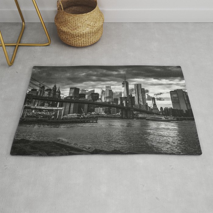 Brooklyn Bridge and Manhattan skyline in New York City black and white Rug