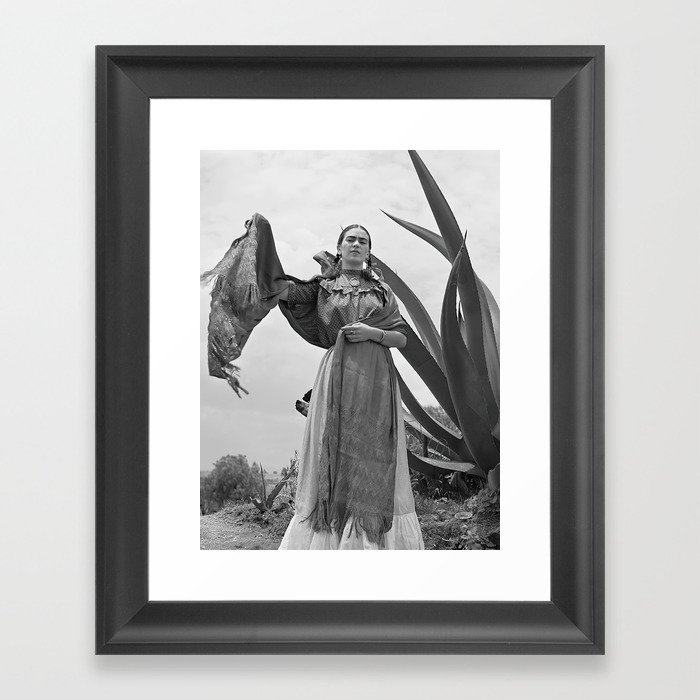 1937 Photo Frida Kahlo standing next to an agave plant Framed Art Print