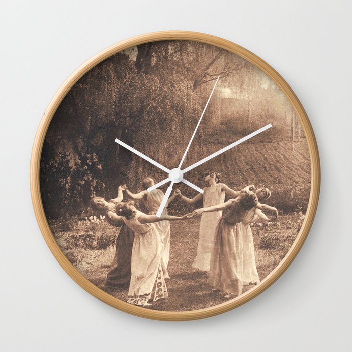 Circle Of Witches Vintage Women Dancing Wall Clock