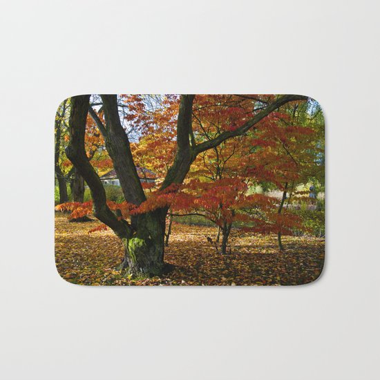 Red autumnal leaves Bath Mat