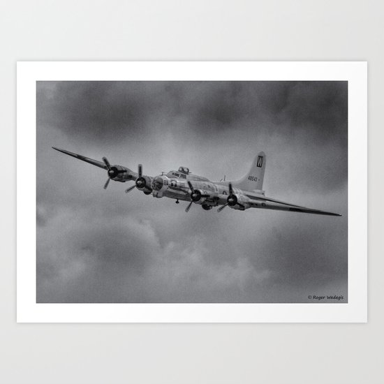 Boeing B-17 Flying Fortress Art Print