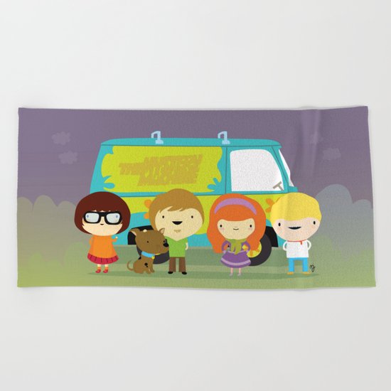 Little scooby characters Beach Towel