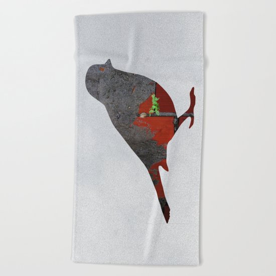 Little Garden Bird Beach Towel