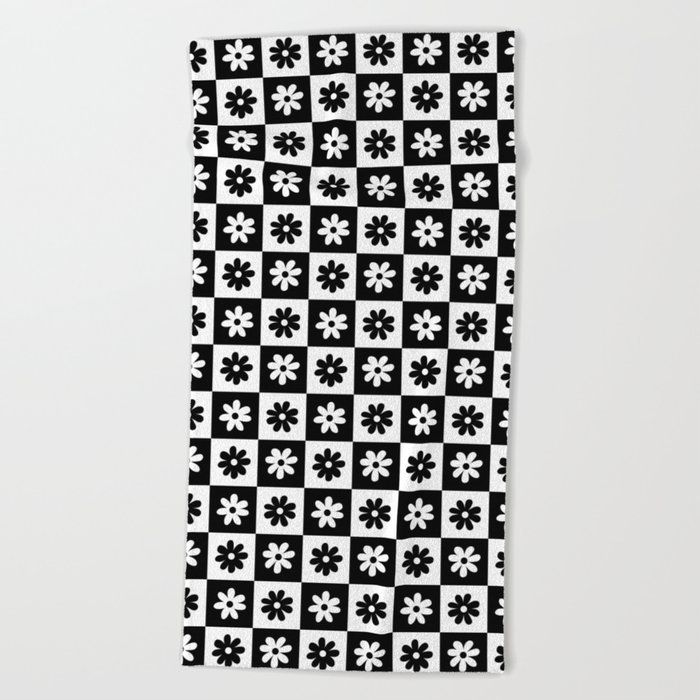 Flower check pattern - Black and white Beach Towel