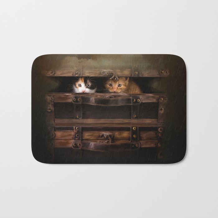 Little cute kitten in an old wooden case Bath Mat