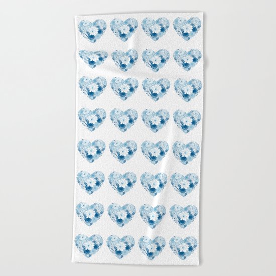 Color my heart Beach Towel