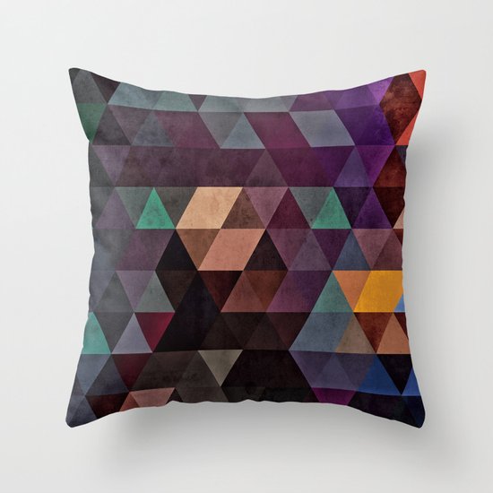 rhymylyk dryynnk Throw Pillow