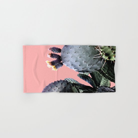Free Cuddles Hand & Bath Towel