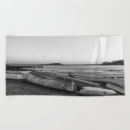 Magnolia Pier at sunset Black and white Beach Towel
