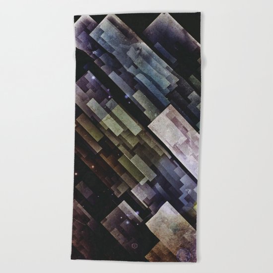 kytystryphy Beach Towel