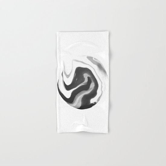 If On A Winter's Night A Traveller Goes to World's End, Marbling Black and White Cirle Hand & Bath Towel