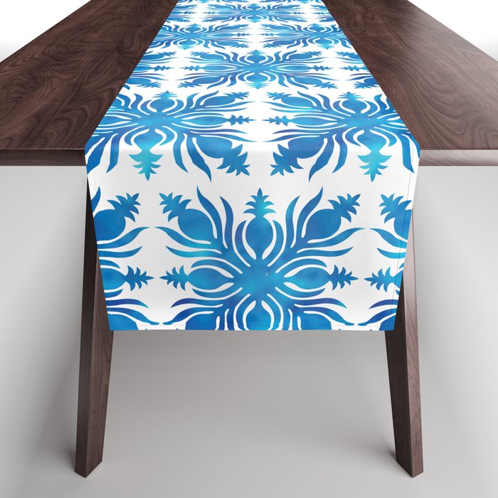 Pineapple Hawaiian Quilt style Chinoiserie pattern Table Runner