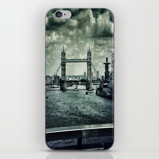 London Bridge iPhone & iPod Skin