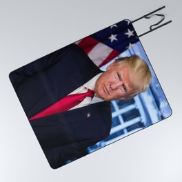 Portrait of President Donald J. Trump Picnic Blanket