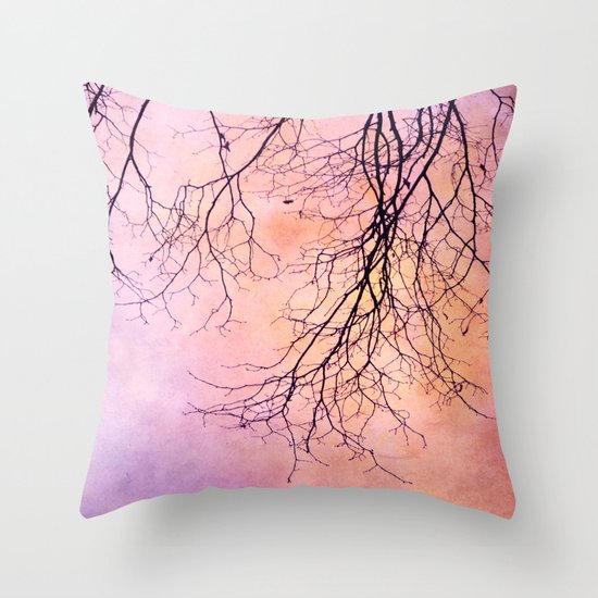 novembre Throw Pillow