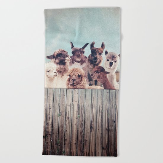 NEVER STOP EXPLORING - HAPPY FAMILY - ALPACA & LLAMA Beach Towel