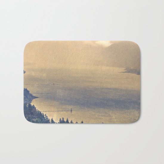 Classic Columbia Bath Mat