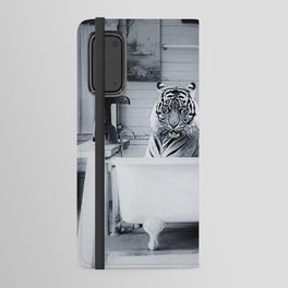 Eye of the Tiger in a vintage claw foot rustic bathtub black and white photograph / photograhy Android Wallet Case