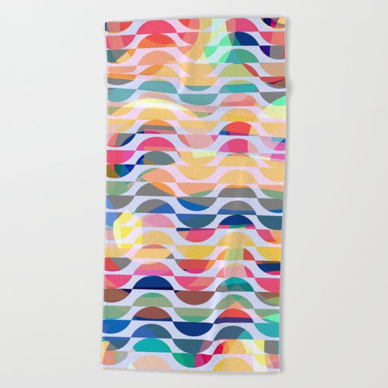 Happy waves Beach Towel